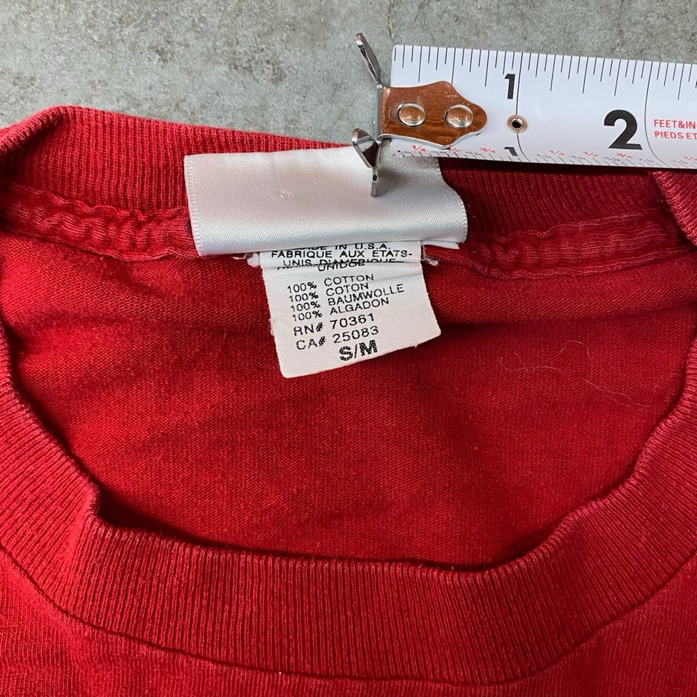 VTG Universal Studios Red Short Sleeve Tee Mens S/M - Picture 3 of 9